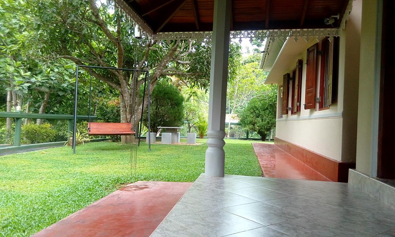 Villa Girilena Hikkaduwa Exterior foto