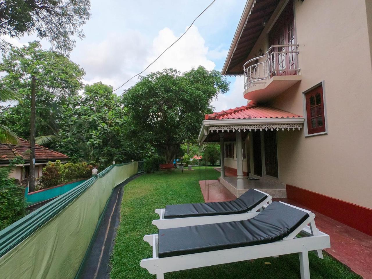 Villa Girilena Hikkaduwa Exterior foto